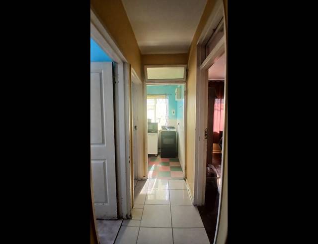 3 BEDROOM APARTMENT FOR SALE IN MONTCLAIR